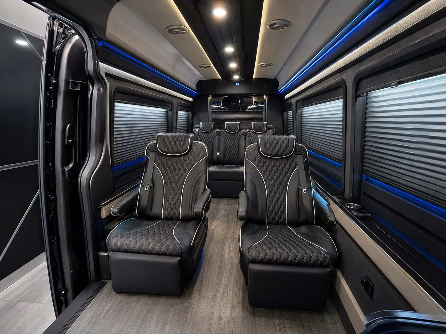 corporate airport shuttles in fontana keep your team moving